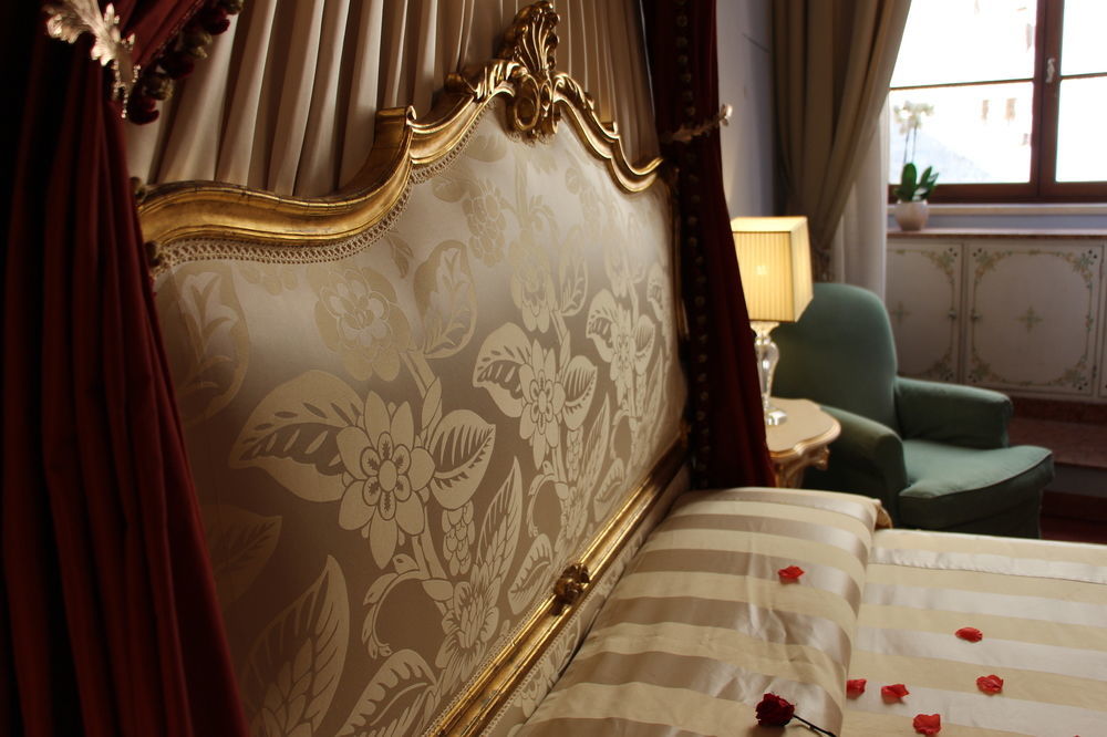 Residenza D'Epoca Palazzo Borghesi Bed & Breakfast Siena Ngoại thất bức ảnh